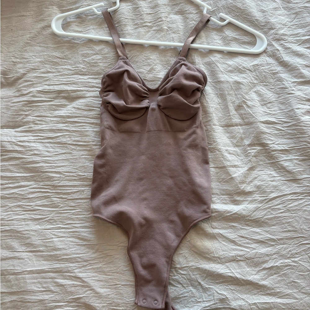 SKIMS Women's Tank Top in Taupe